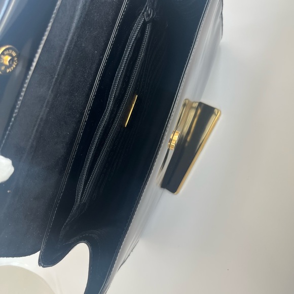 Exquisite Vintage Prada Clutch—Rare - Picture 7 of 15